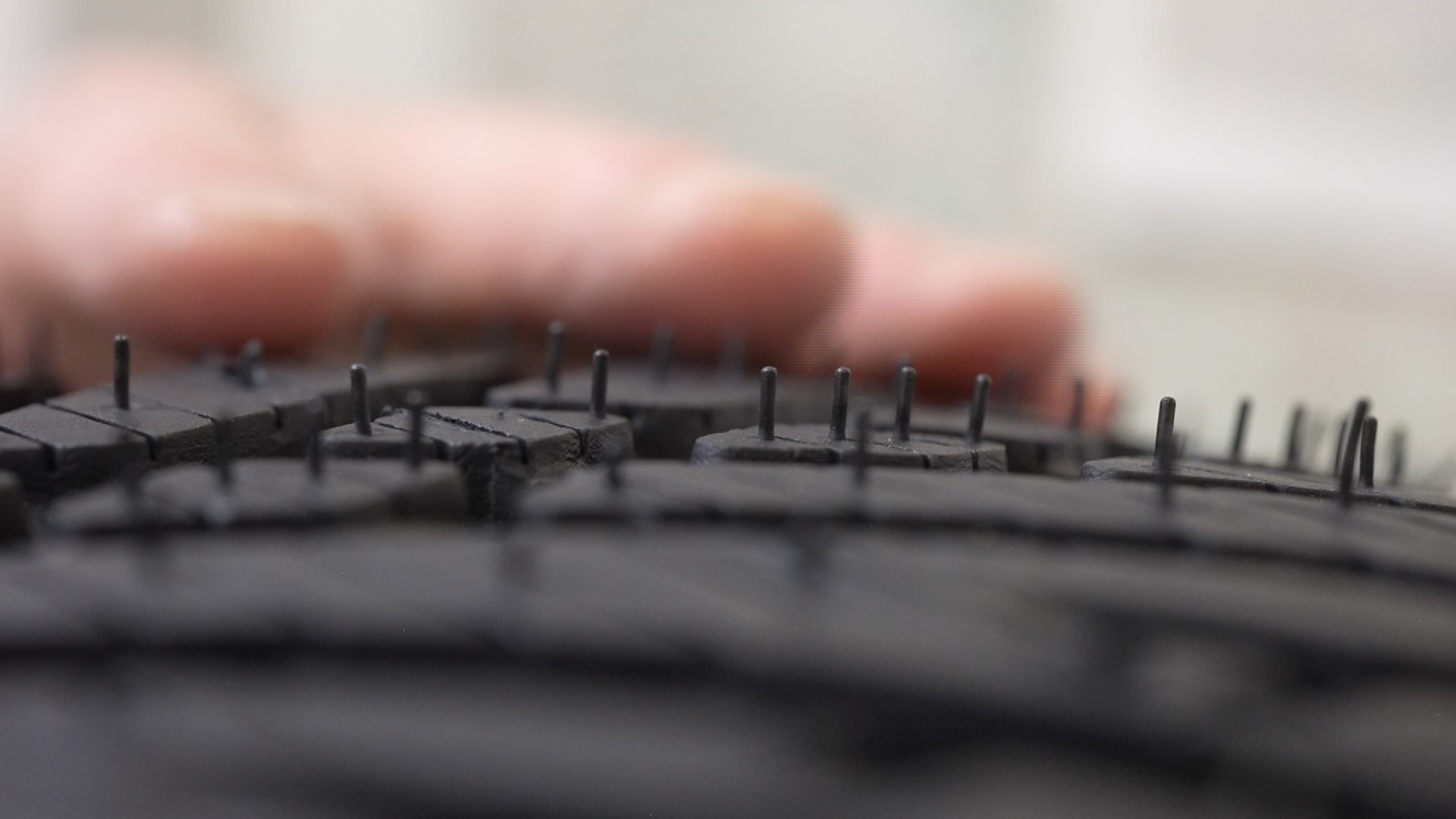 Reifen im Salat: Die tägliche Portion Mikroplastik