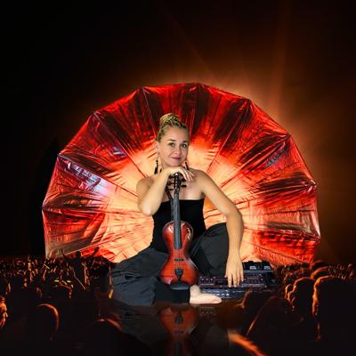 One Violin Orchestra – Ein ganzes Orchester in einer Frau