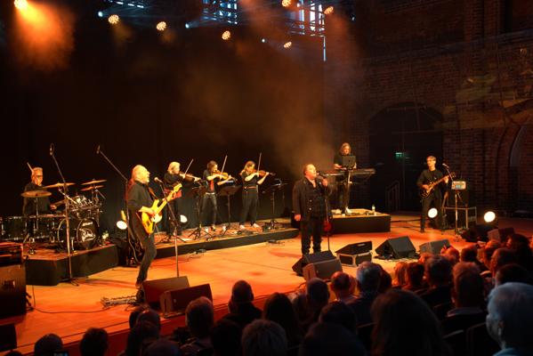 Ostrock Klassik Deluxe mit Band & Berlin String Ensemble