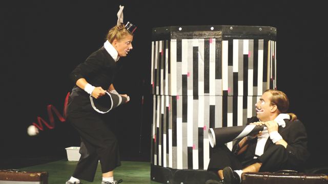 Puppentheater on Tour: „Der große Zauberer und der kleine Hase“