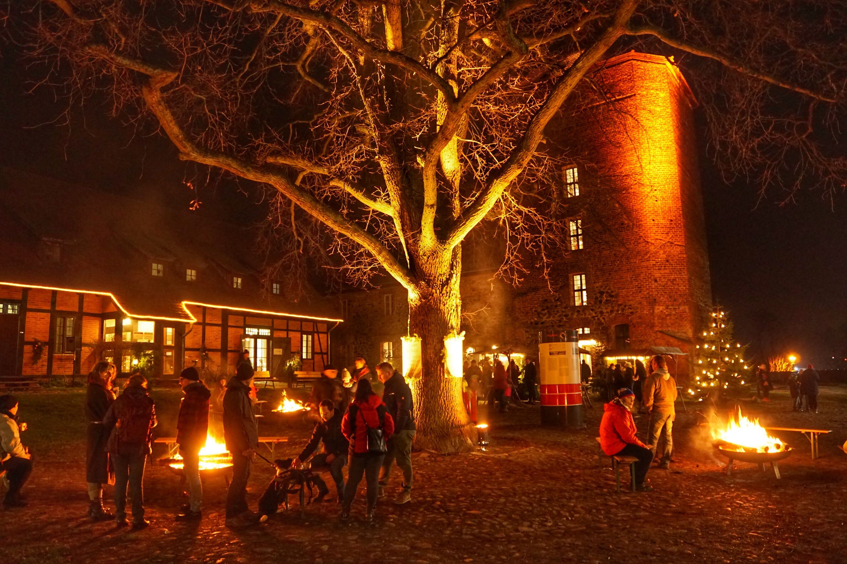 Weihnachtliches Familienfest, Foto: Burg Beeskow, Lizenz: Burg Beeskow