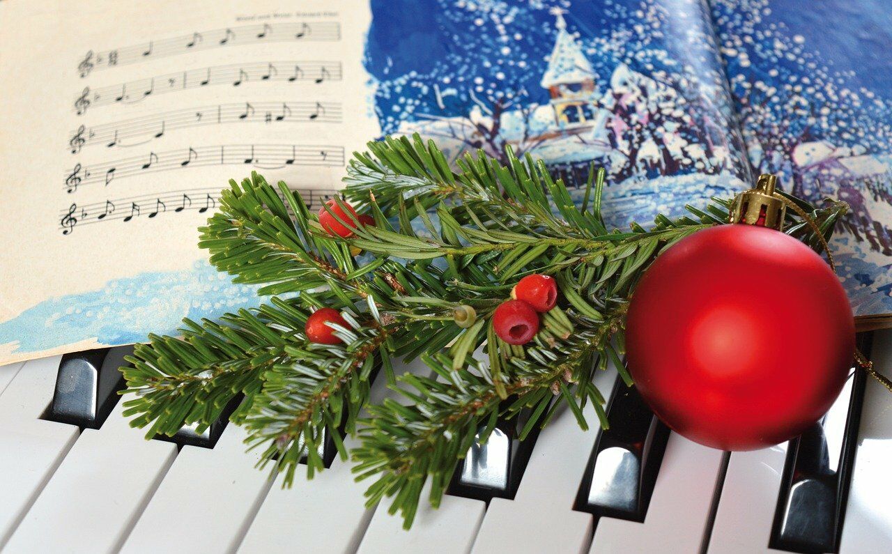 Weihnachtsliedersingen, Foto: neelam279, Lizenz: pixabay