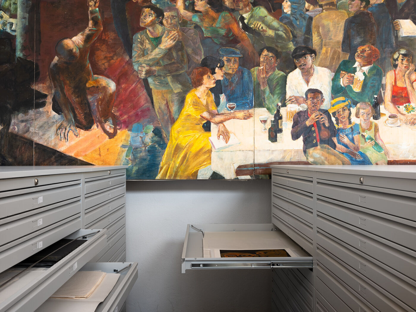 Grafikschränke im Schaudepot Beeskow, Ausschnitt vom Gemälde