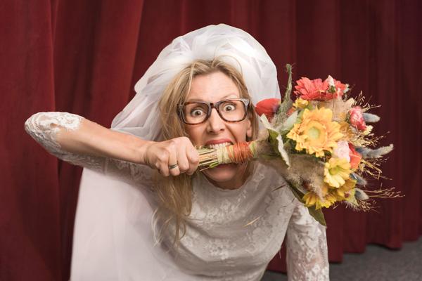 Hafen der Ehe – Eine Standesbeamtin rechnet ab